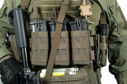 Armadillo - Elite Plate Carrier with M4 Triple Mag Pouch