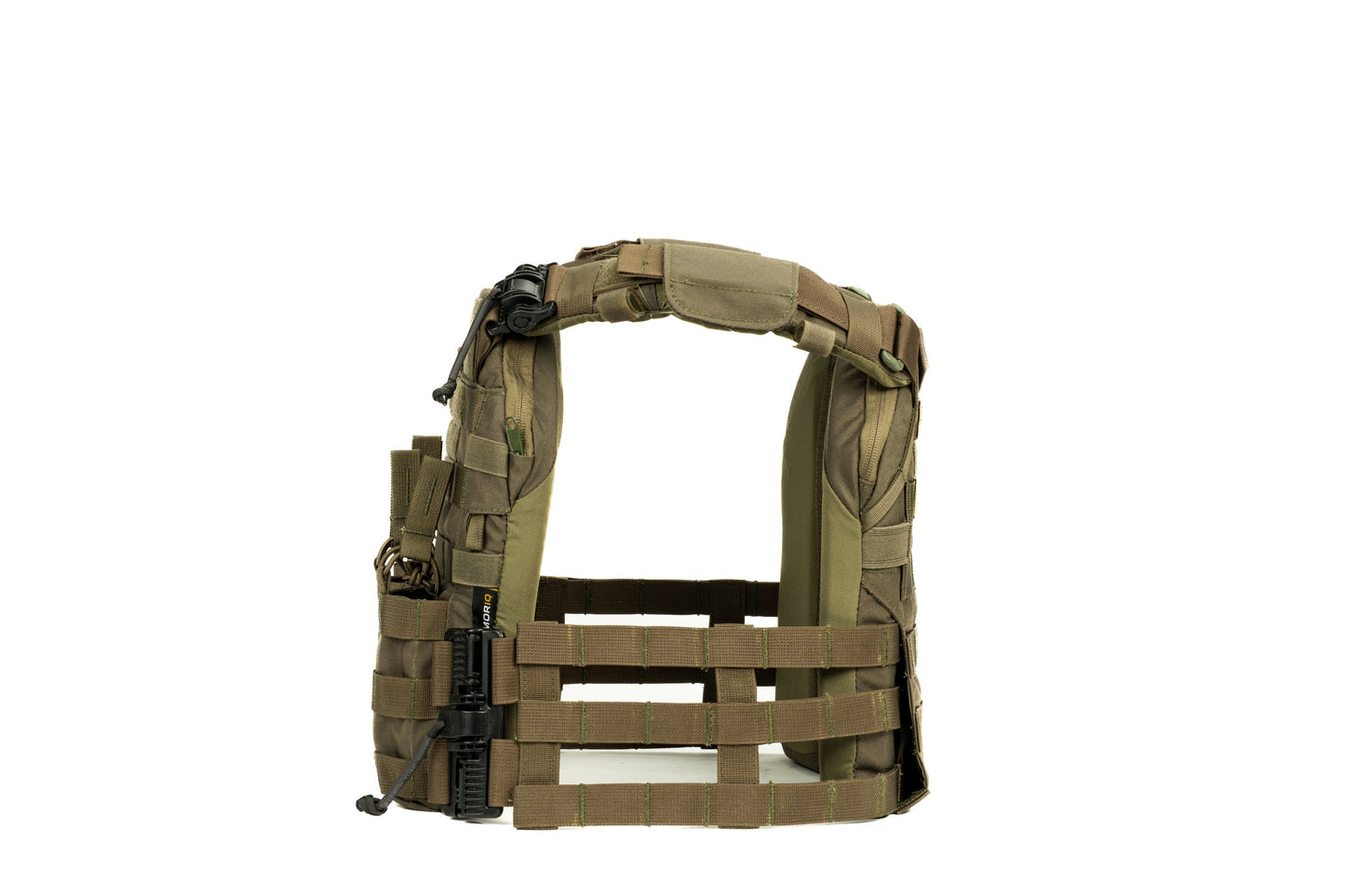 Armadillo - Elite Plate Carrier with M4 Triple Mag Pouch
